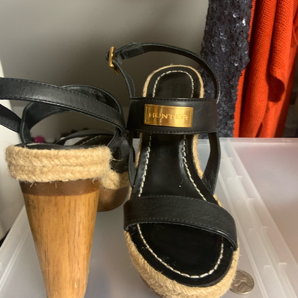 Hunter Platform sandals